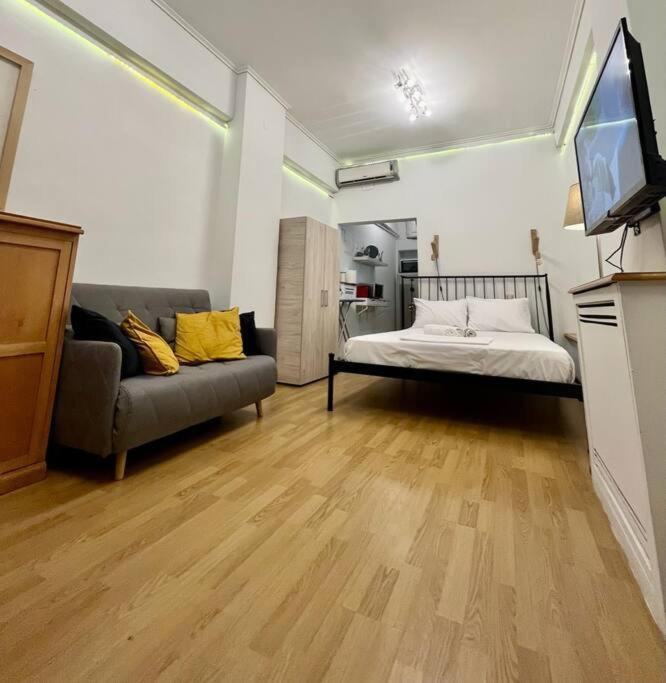 Ksenokratous-Kolonaki Cozy Apartment Атина Екстериор снимка
